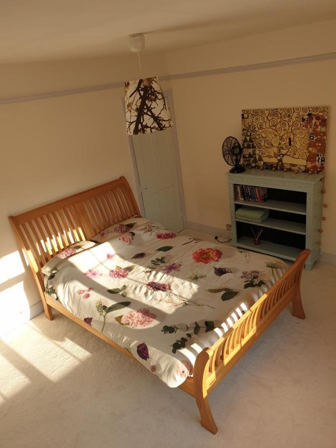 Lotus Pod House Homestay Horsell Екстериор снимка